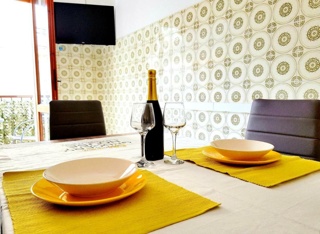 ألغيرو Family Apartment On The Beach المظهر الخارجي الصورة